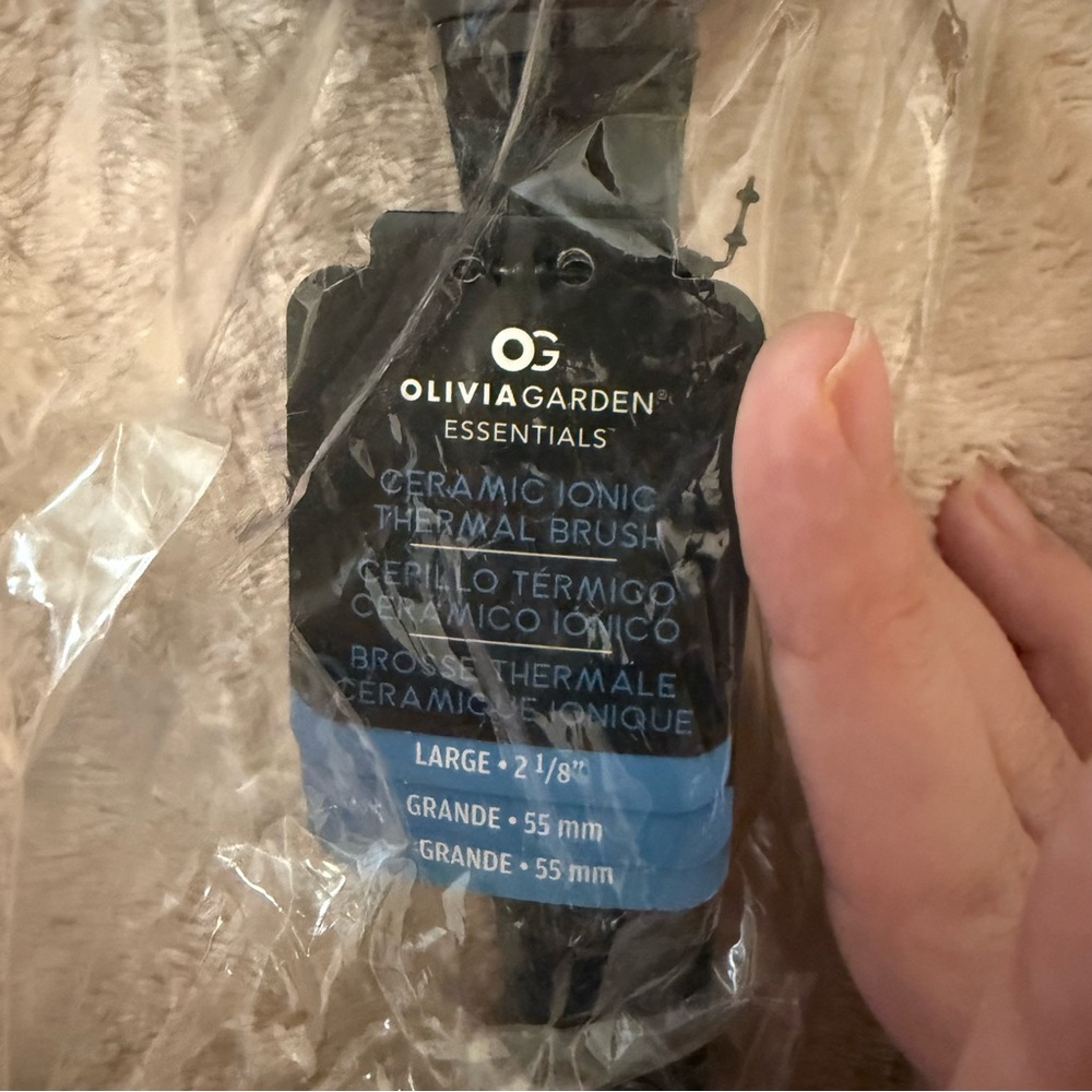 Olivia Garden ESSENTIALS Thermal Brush 2 1/8” - Picture 4 of 8